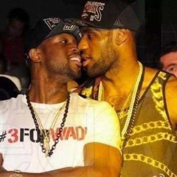 在防守者遮 在防守者遮